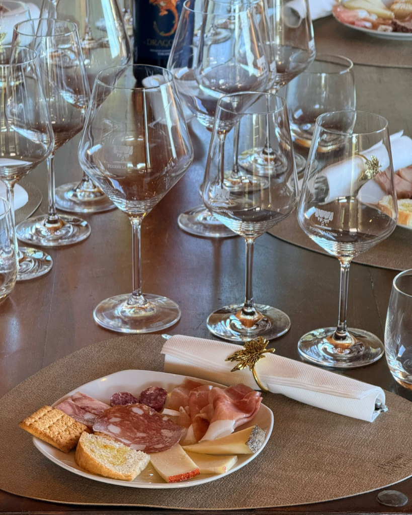 Da oggi vi aspettiamo in cantina Da oggi vi aspettiamo in cantina